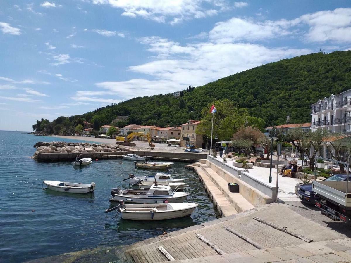 Apartman Baki Lägenhet Mošćenička Draga Exteriör bild